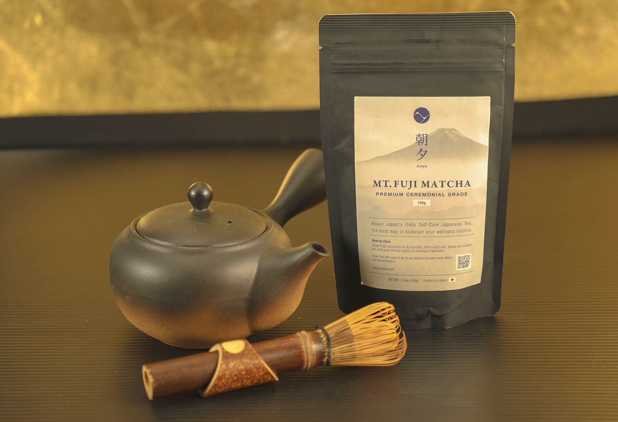 Tea pot with Matcha 100g pouch and whisk