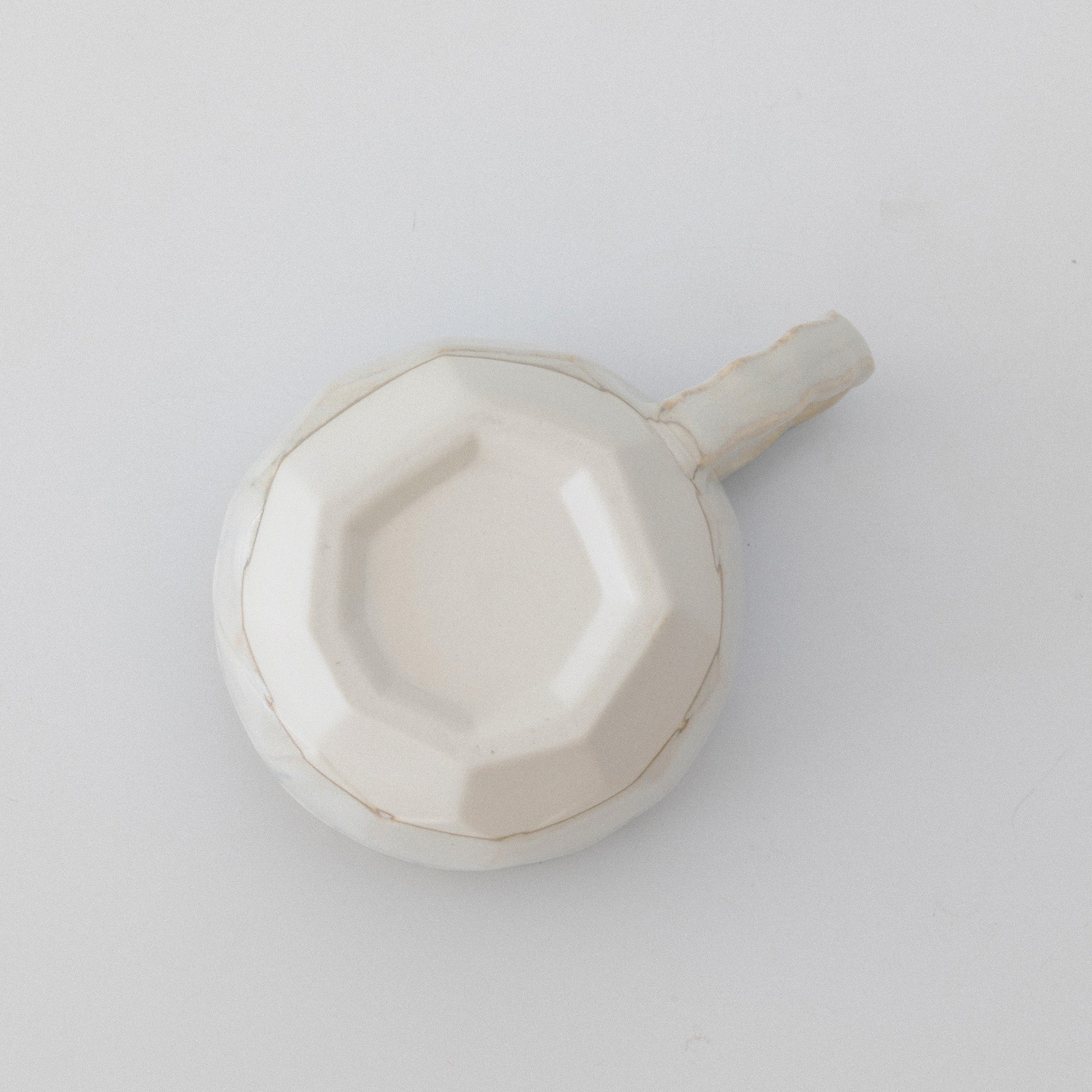 View of the bottom of the cp