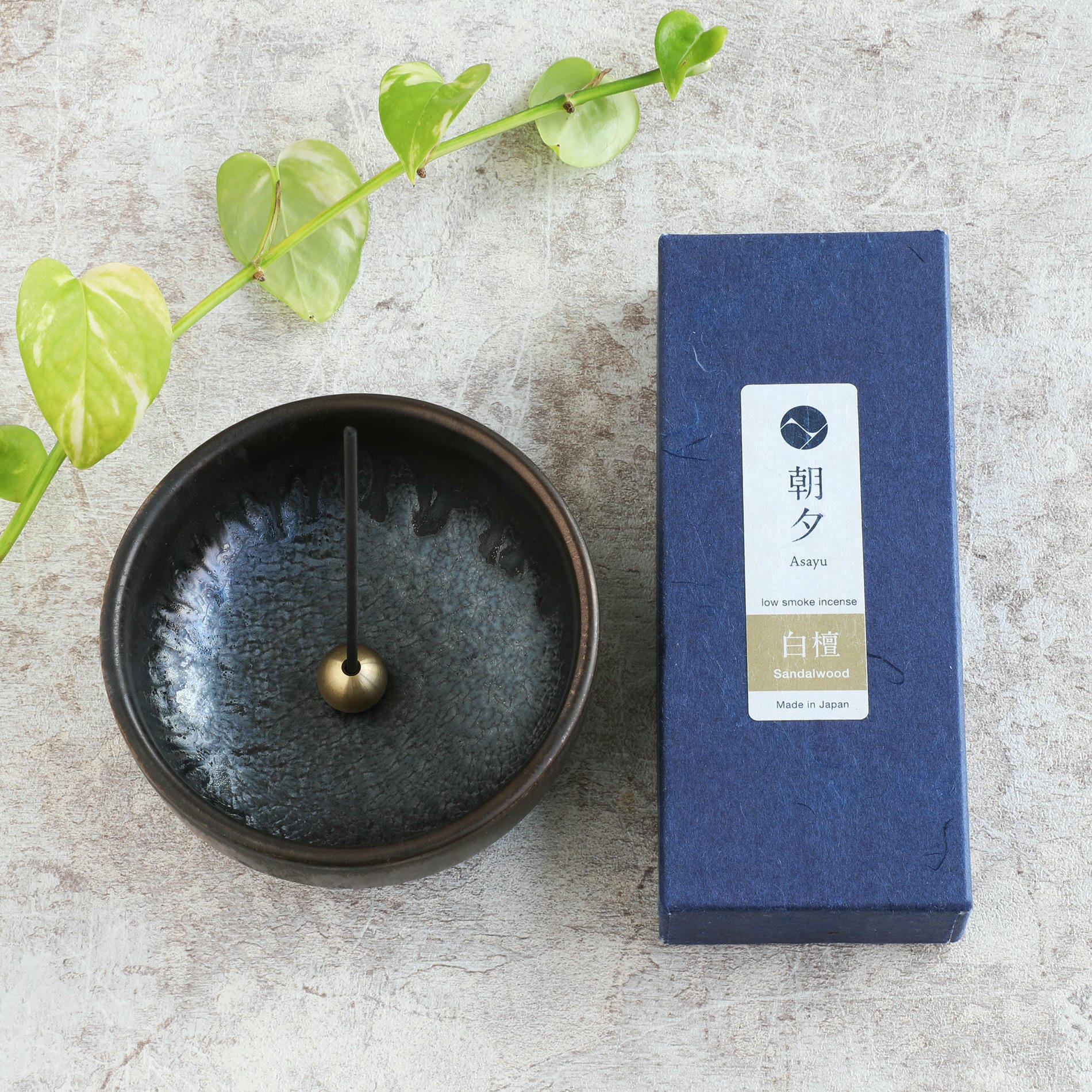 Low Smoke Incense Gift Set Sandalwood Incense Sticks With Zen Incense Holder