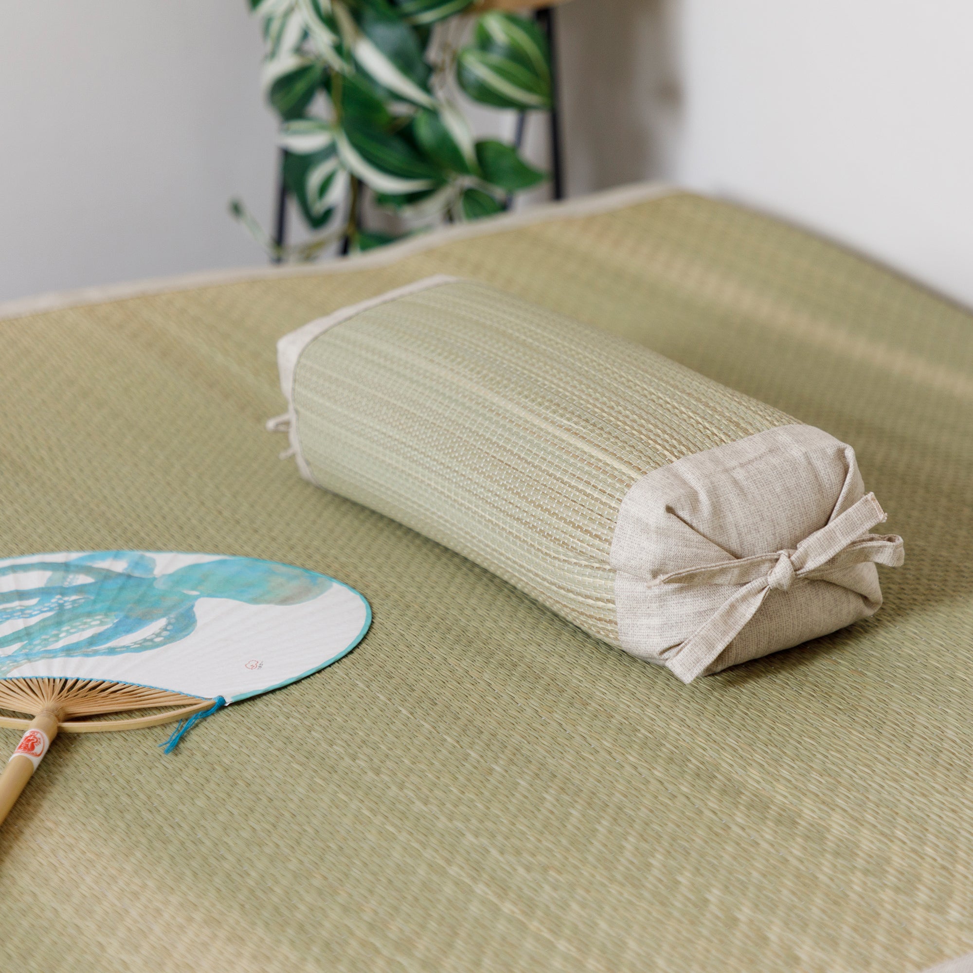 Japanese Igusa Square Pillow Beige