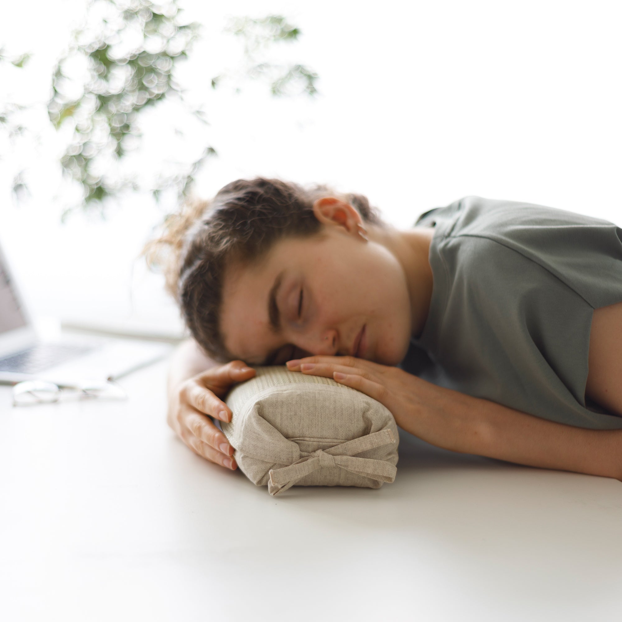 Japanese Igusa Square Pillow Beige