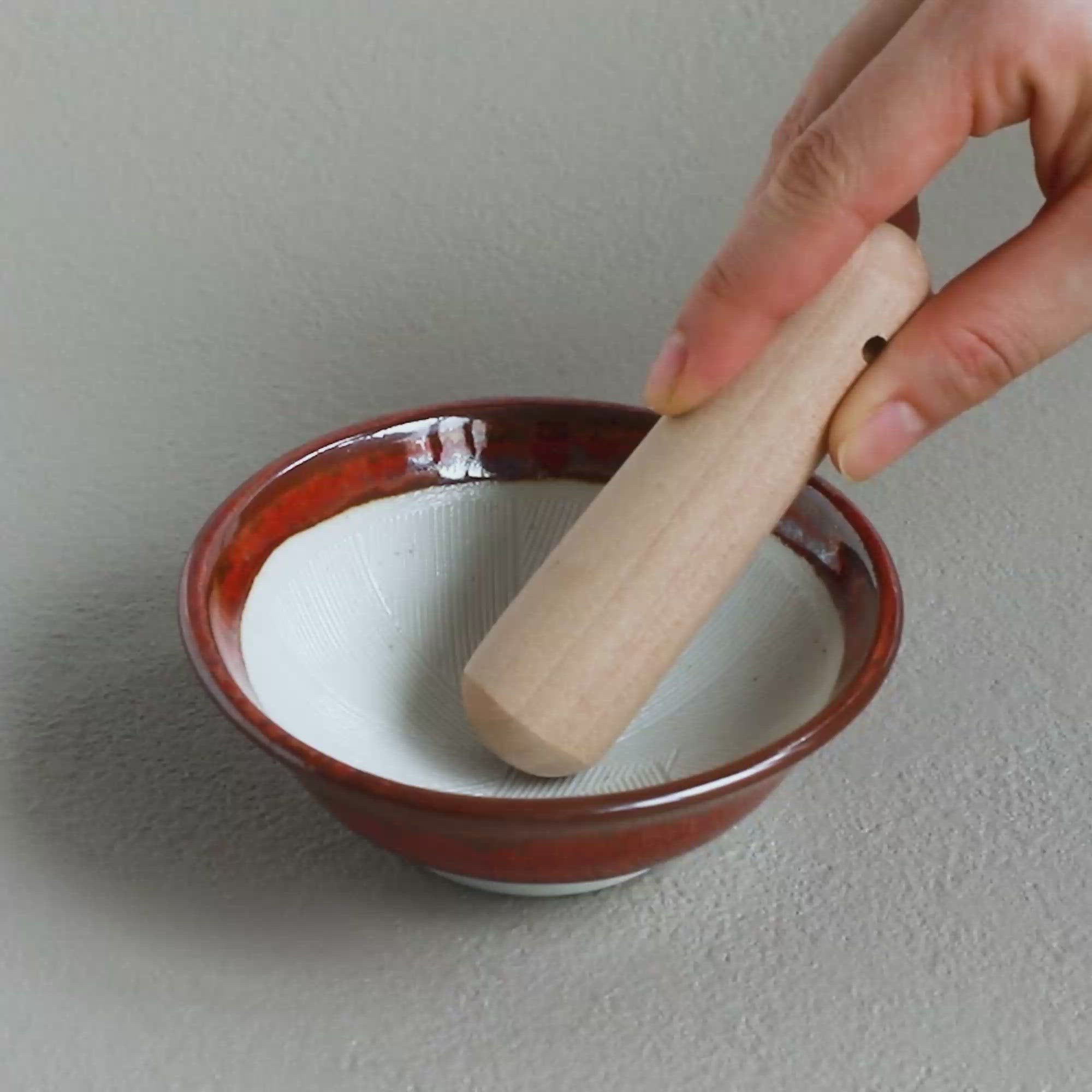Video showing how to use the Ceramic Red Mortar Bowl with Wooden Pestle by Asayu Japan