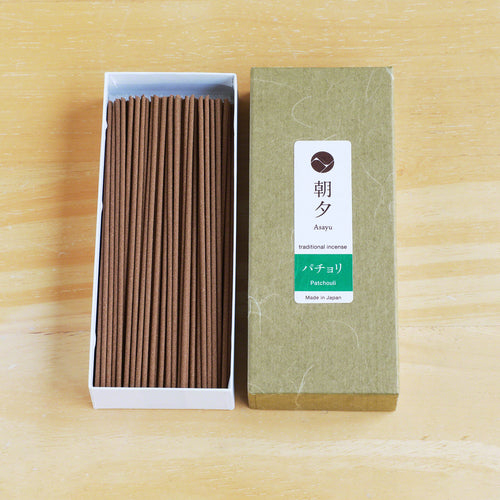 [Free Shipping in US, CA, UK] Experience tranquility with Asayu Japan's Traditional Incense Sticks 40g. Made in Japan's incense heartland, Awaji island, these 100% natural patchouli-scented sticks offer an herbal and oriental aroma, perfect for relaxation, mindfulness, and energy cleansing. Elevate your self-care routine with Asayu Japan.