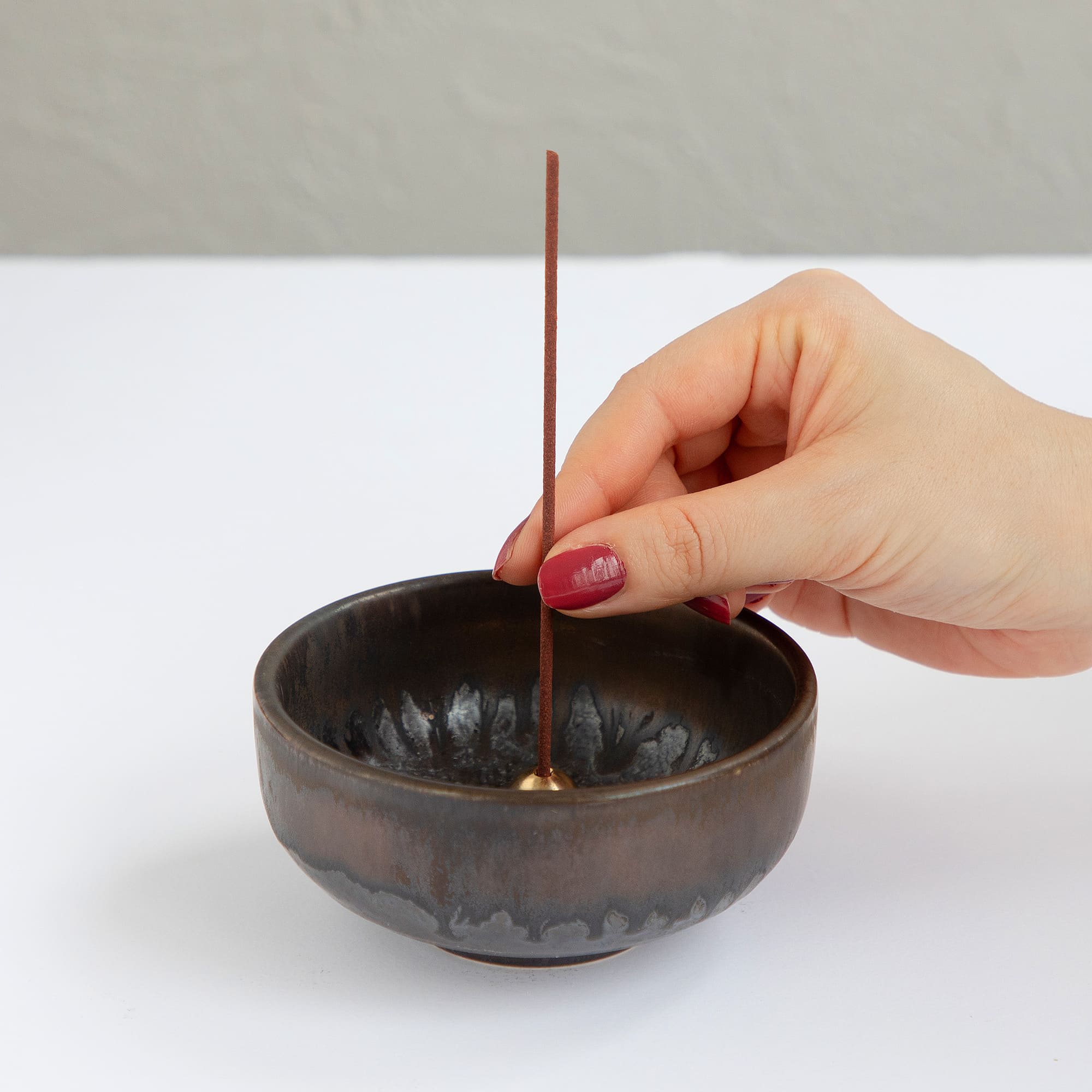 Premium Sakura Cherry Blossom and Sandalwood Low Smoke Incense Sticks 20g