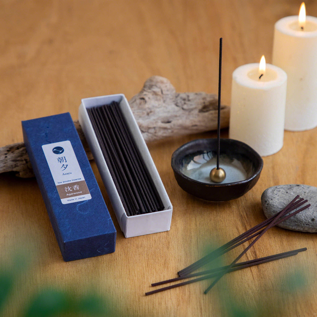 [ Free Shipping in continental US, CANADA, and UK ]Discover the essence of tranquility with Asayu Japan's 100% Agarwood Low Smoke Incense Sticks. Crafted in Awaji, Japan, these natural sticks offer a serene agarwood aroma, perfect for meditation and relaxation. Each 20g box contains 35-40 sticks, with a gentle scent lasting around 25 minutes. 