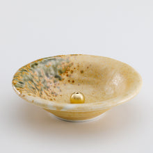 Cargar imagen en el visor de la galería, Tradtional Ceramic Insence Holder Plate and Brass Incense Burner Set - Orange
