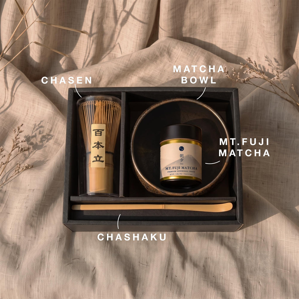 Matcha Ceremony Set 4 Pieces – Gold Tataki Mino Ware Bowl, Bamboo Whisk & Scoop, Mt. Fuji Matcha 30g