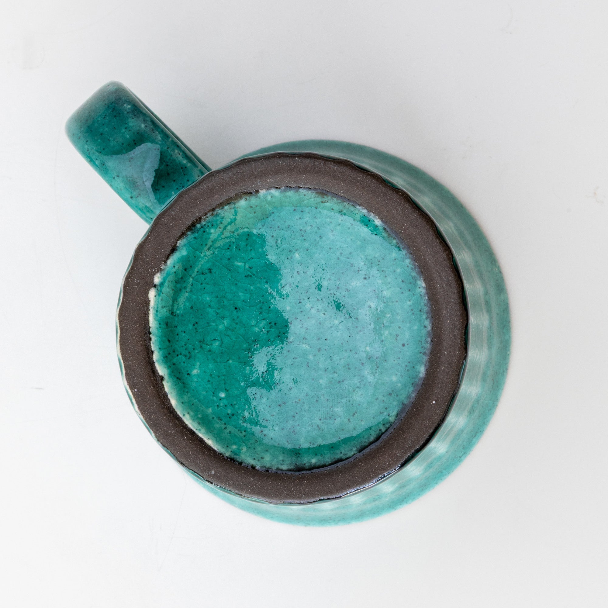 Bottom view of the Kairagi ceramic green tea cup