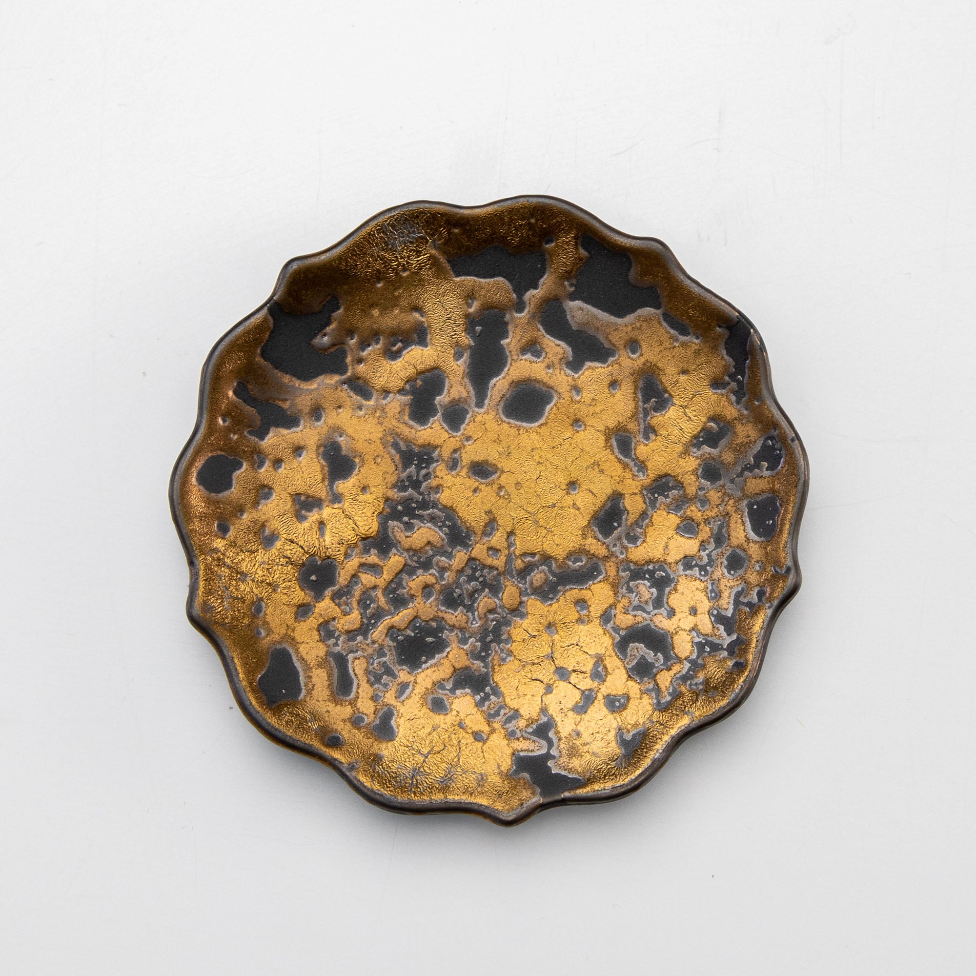 Kikyo incense holder from above