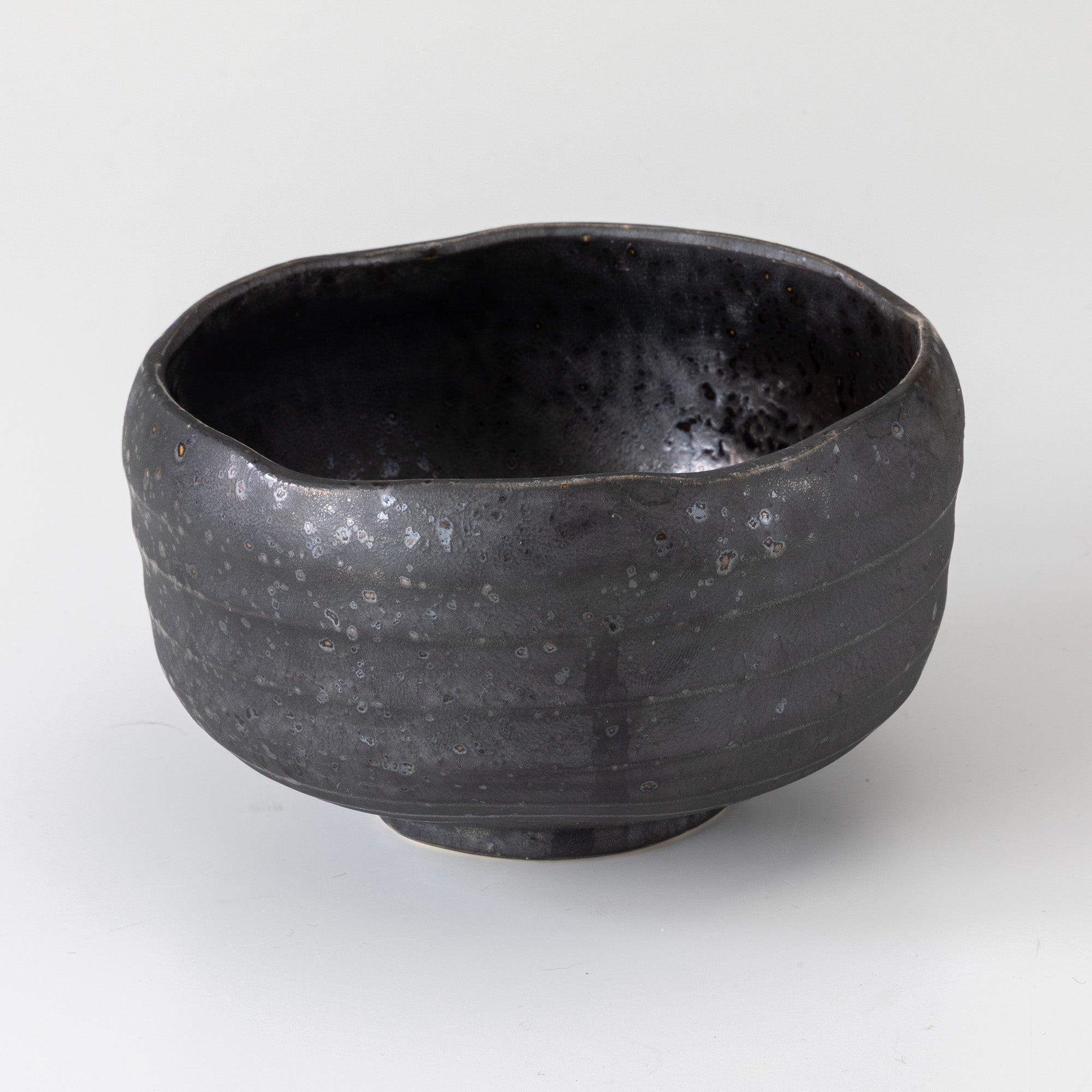 黑鐵抹茶碗｜日本美濃燒手工茶碗黑釉銀斑｜日本製茶道用具– Asayu Japan