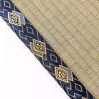 close view on the tatami blue boders