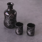 Ensemble à Saké Japonais – Tokkuri et Tasses en Céramique Sakura Noire