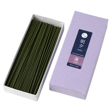 Charger l&#39;image dans la galerie, Lotus Flower Low Smoke Incense Sticks by Asayu Japan in an open box
