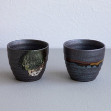 Cargar imagen en el visor de la galería, Handpainted Glazed Ceramic Tea Cups Set of 2 in Metallic Dark Brown

