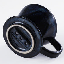 Lade das Bild in den Galerie-Viewer, Bottom of the Asayu Japan Ceramic Coffee Dripper in dark navy blue with the 3 filter holes.
