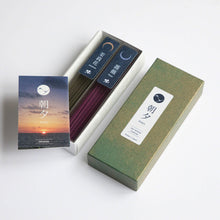 Lade das Bild in den Galerie-Viewer, [ Free Shipping all over the US ]  100% Made in Japan Low Smoke Incense Gift Set  [ Floral Set (Jasmine &amp; Rose)  + Mini Nature Aquamarine Incense Holder ] || Low Smoke Japanese Incense Sticks || Incense holder and burner stand || Incense for Yoga and Meditation
